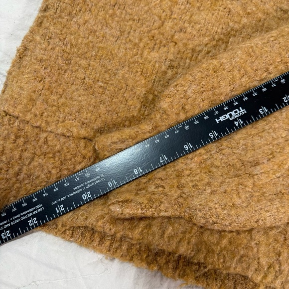 Free People Women’s Tan Distressed Mock Turtleneck Pullover Sweater Size Small - Picture 7 of 13